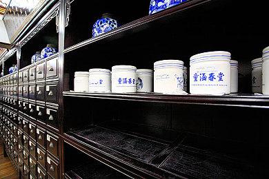 《艾尔登法环》热度回归 Steam超10万玩家在线